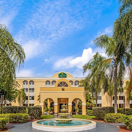 La Quinta By Wyndham Miami Lakes Buitenkant foto